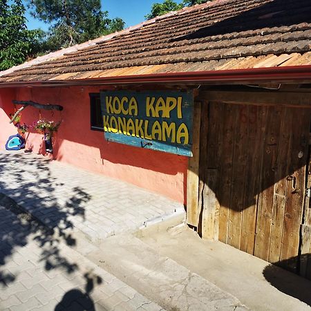 Salda Goelue Koca Kapi Konaklama Yesilova  Bagian luar foto